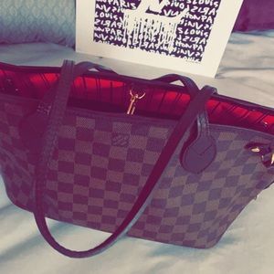 Authentic Louis Vuitton neverfull pm